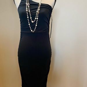 Express One Shoulder MIDI Dress Size M